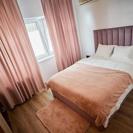 Queen Apartment Athenee Bukarest Exterior foto
