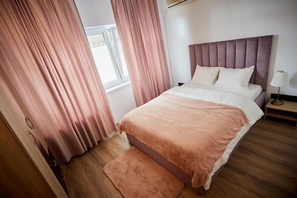 Queen Apartment Athenee Bukarest Exterior foto