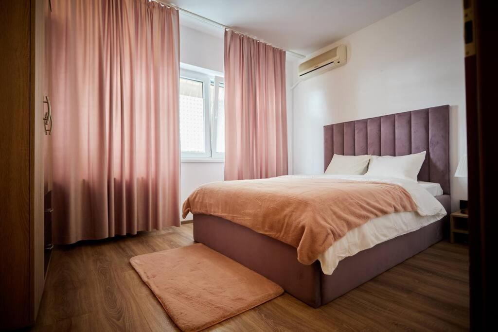 Queen Apartment Athenee Bukarest Exterior foto